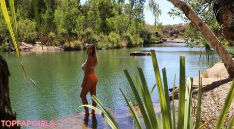 Wears nude leaked OnlyFans photo #128