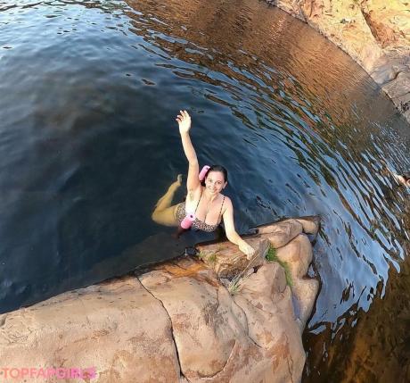 Wears nude leaked OnlyFans photo #139