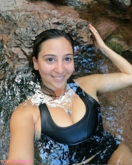 Wears nude leaked OnlyFans photo #33