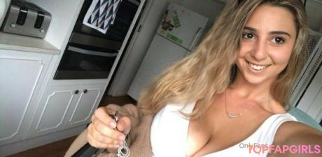 Wears nude leaked OnlyFans photo #48