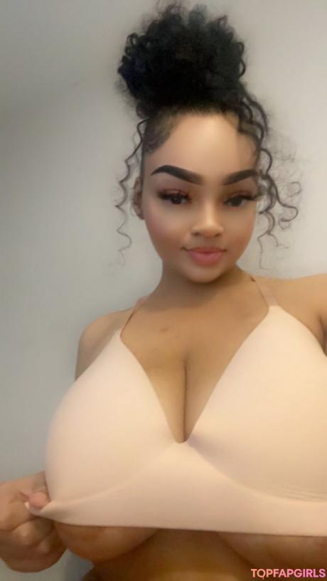 Gabi nude leaked OnlyFans photo #8