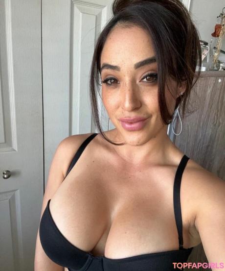 Nursekarina.tv nude leaked OnlyFans photo #3