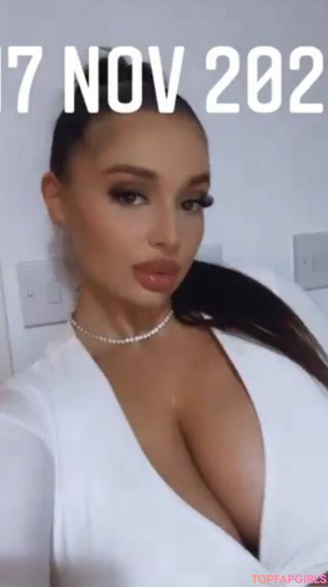 Naughtybabeoxo nude leaked OnlyFans photo #3