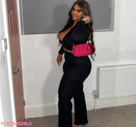Naughtybabeoxo nude leaked OnlyFans photo #45