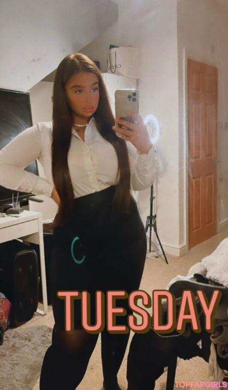 Naughtybabeoxo nude leaked OnlyFans photo #52