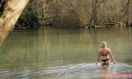 Musclegirl31 nude leaked OnlyFans photo #35