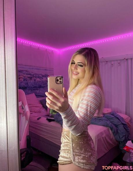 Nikkibebe_ nude leaked OnlyFans pic