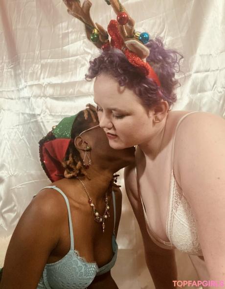 Hunnybeesarecool nude leaked OnlyFans photo #31