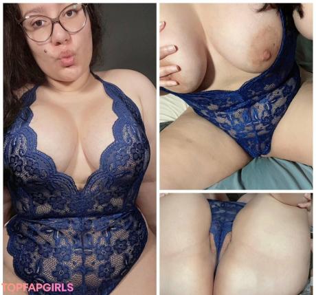 Morenita nude leaked OnlyFans photo #7