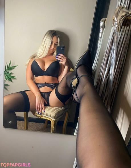 Melissa nude leaked OnlyFans photo #372