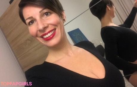 Kat nude leaked OnlyFans photo #110