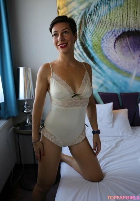 Kat nude leaked OnlyFans photo #34