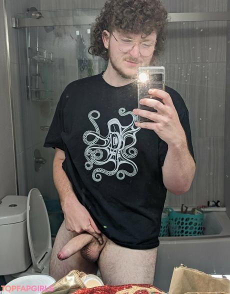Grav3y nude leaked OnlyFans photo #38