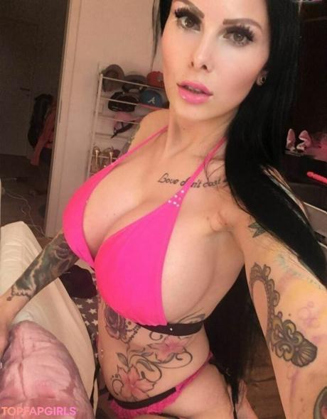 Xania nude leaked OnlyFans photo #1