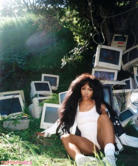 SZA nude leaked OnlyFans photo #1