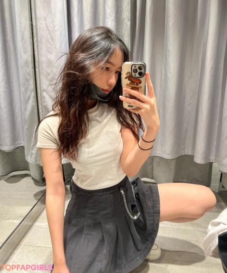 Maggiechow123 nude leaked OnlyFans photo #6