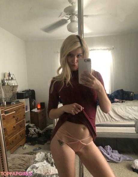Meganholly00 nude leaked OnlyFans photo #38