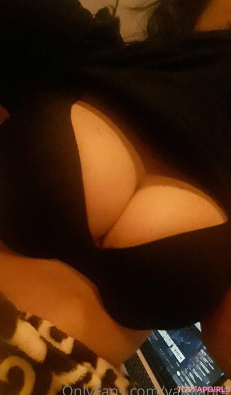 Yamiahr4 nude leaked OnlyFans photo #88