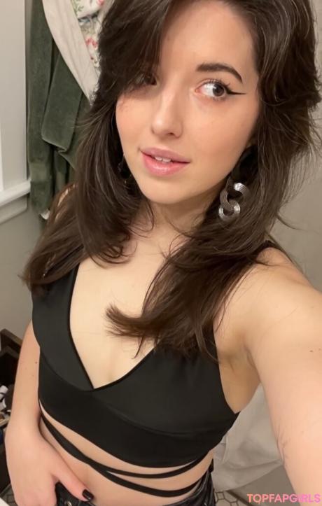 Slight nude leaked OnlyFans photo #23