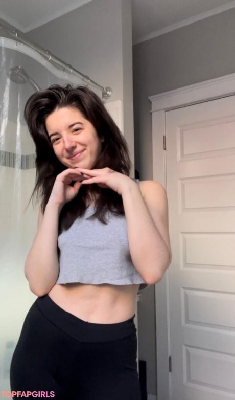 Slight nude leaked OnlyFans photo #35