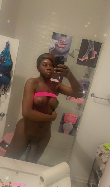 Glamazonchanelr nude leaked OnlyFans photo #121