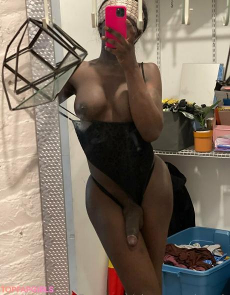 Glamazonchanelr nude leaked OnlyFans photo #187