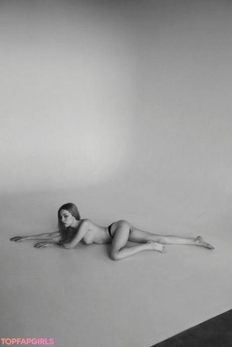 Jenny nude leaked OnlyFans photo #16