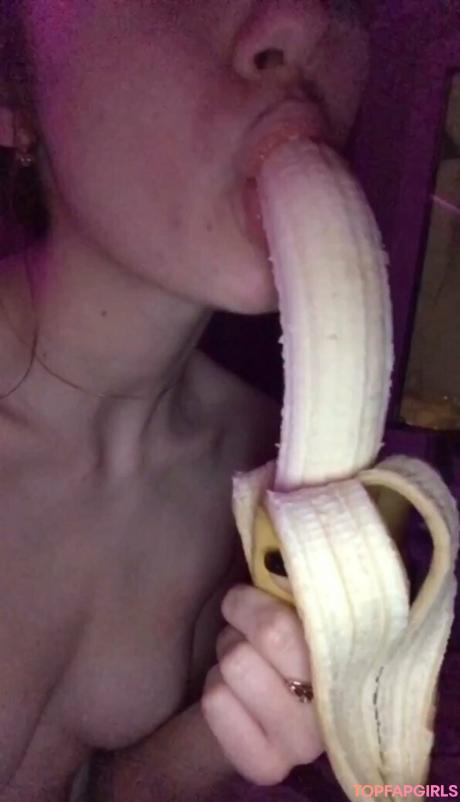 Veryniceice nude leaked OnlyFans photo #42