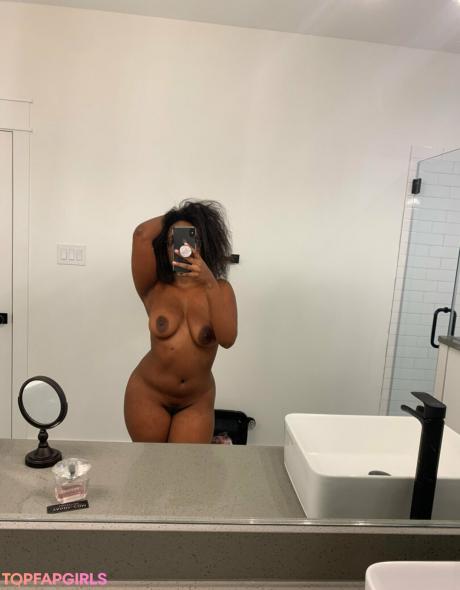 Missusblu nude leaked OnlyFans pic