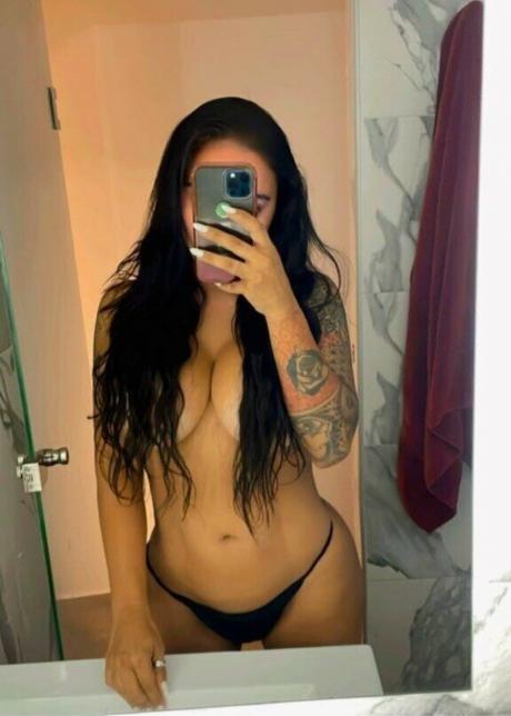 Mariana nude leaked OnlyFans photo #24