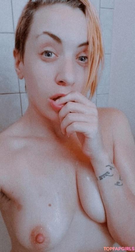 Starmightbehigh nude leaked OnlyFans photo #5