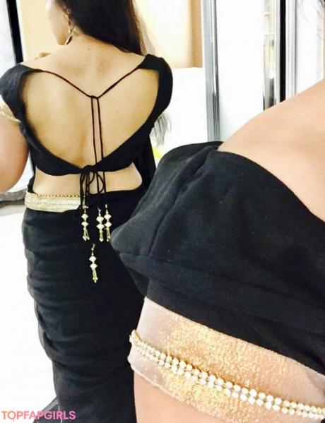 Pankhuri nude leaked OnlyFans photo #4