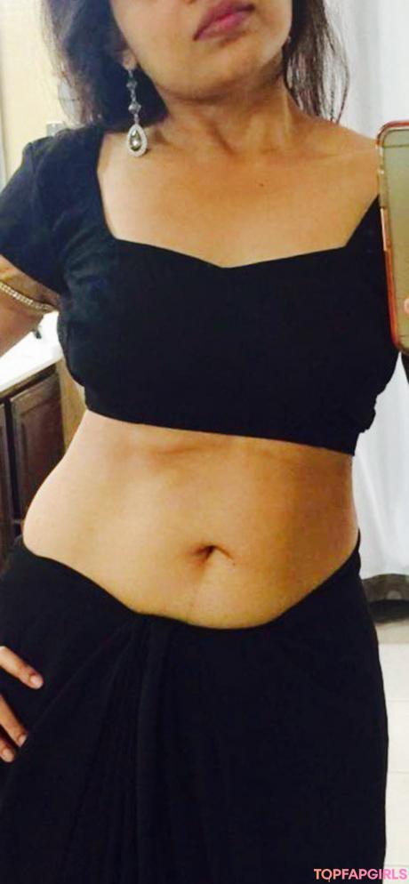 Pankhuri nude leaked OnlyFans photo #5