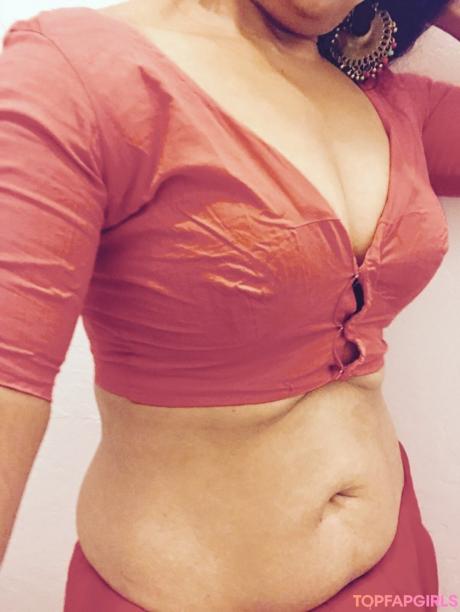 Pankhuri nude leaked OnlyFans photo #6