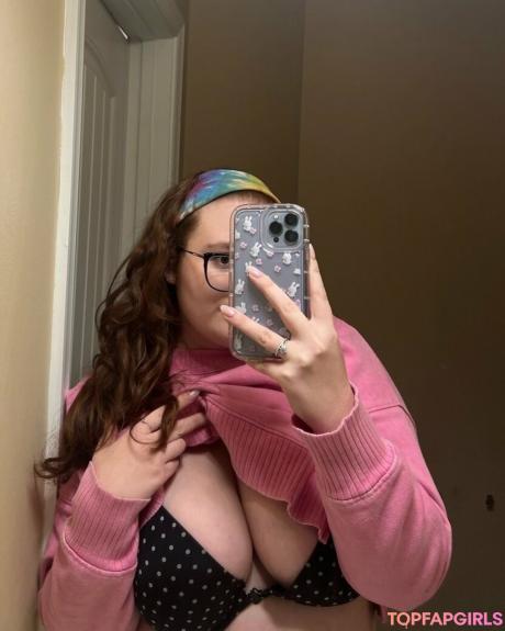 Peachpicnic nude leaked OnlyFans photo #6
