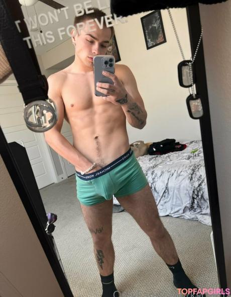 Kshredz nude leaked OnlyFans photo #18