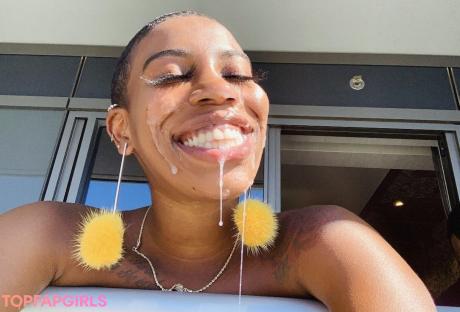 Darling nude leaked OnlyFans photo #5