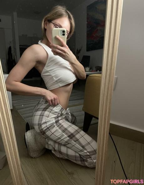 Violetvelutto nude leaked OnlyFans photo #43