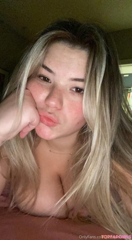 Liz nude leaked OnlyFans pic