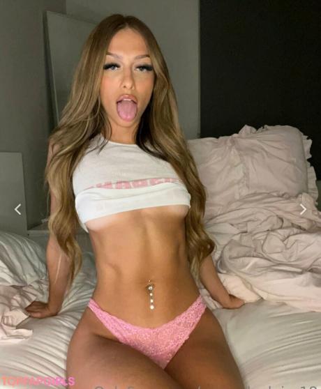 Amandaclaire18 nude leaked OnlyFans photo #483