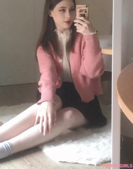 Pommys nude leaked OnlyFans photo #4