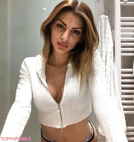 Sofia nude leaked OnlyFans photo #4