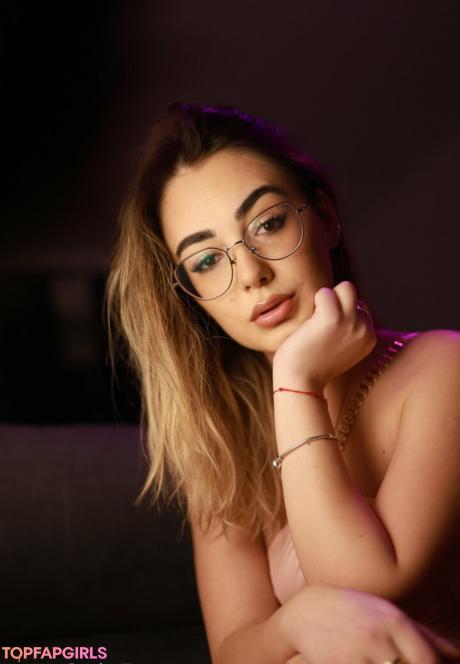 Chloelucky nude leaked OnlyFans photo #40