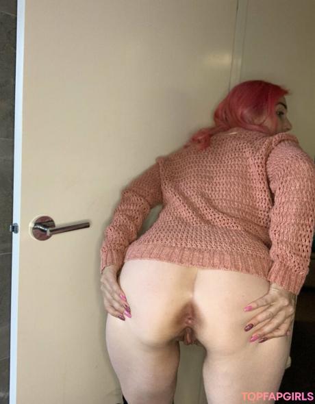 Home-alone-mum nude leaked OnlyFans photo #126