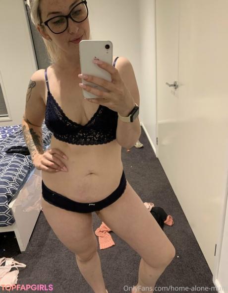 Home-alone-mum nude leaked OnlyFans photo #215