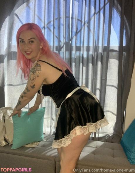 Home-alone-mum nude leaked OnlyFans photo #23