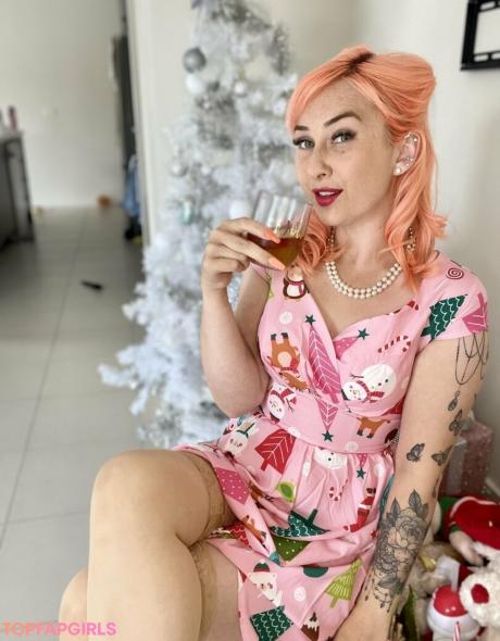 Home-alone-mum nude leaked OnlyFans photo #281