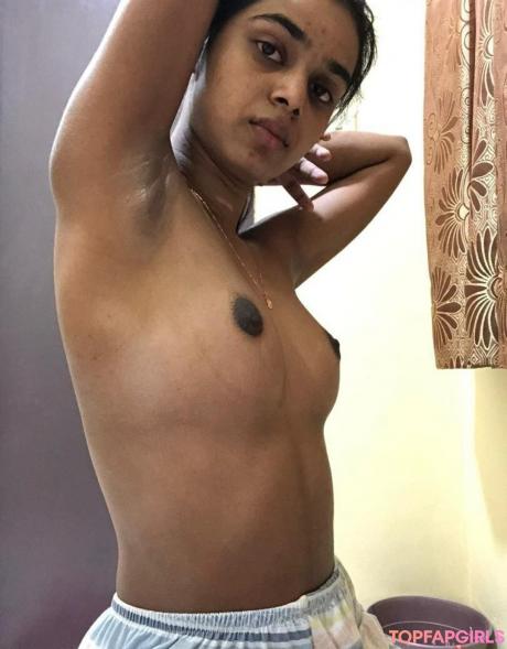 Indian nude leaked OnlyFans photo #108