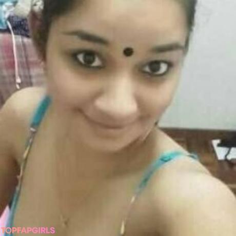 Indian nude leaked OnlyFans photo #11