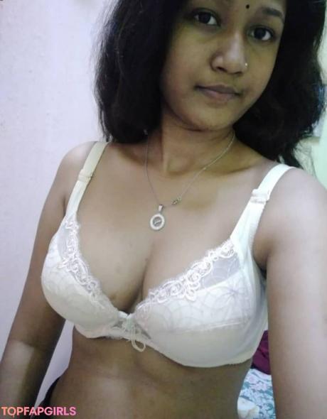 Indian nude leaked OnlyFans photo #58